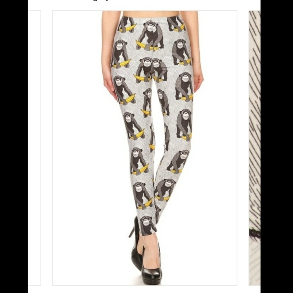 🆕 Monkey Print Leggings - Picture 2 of 6